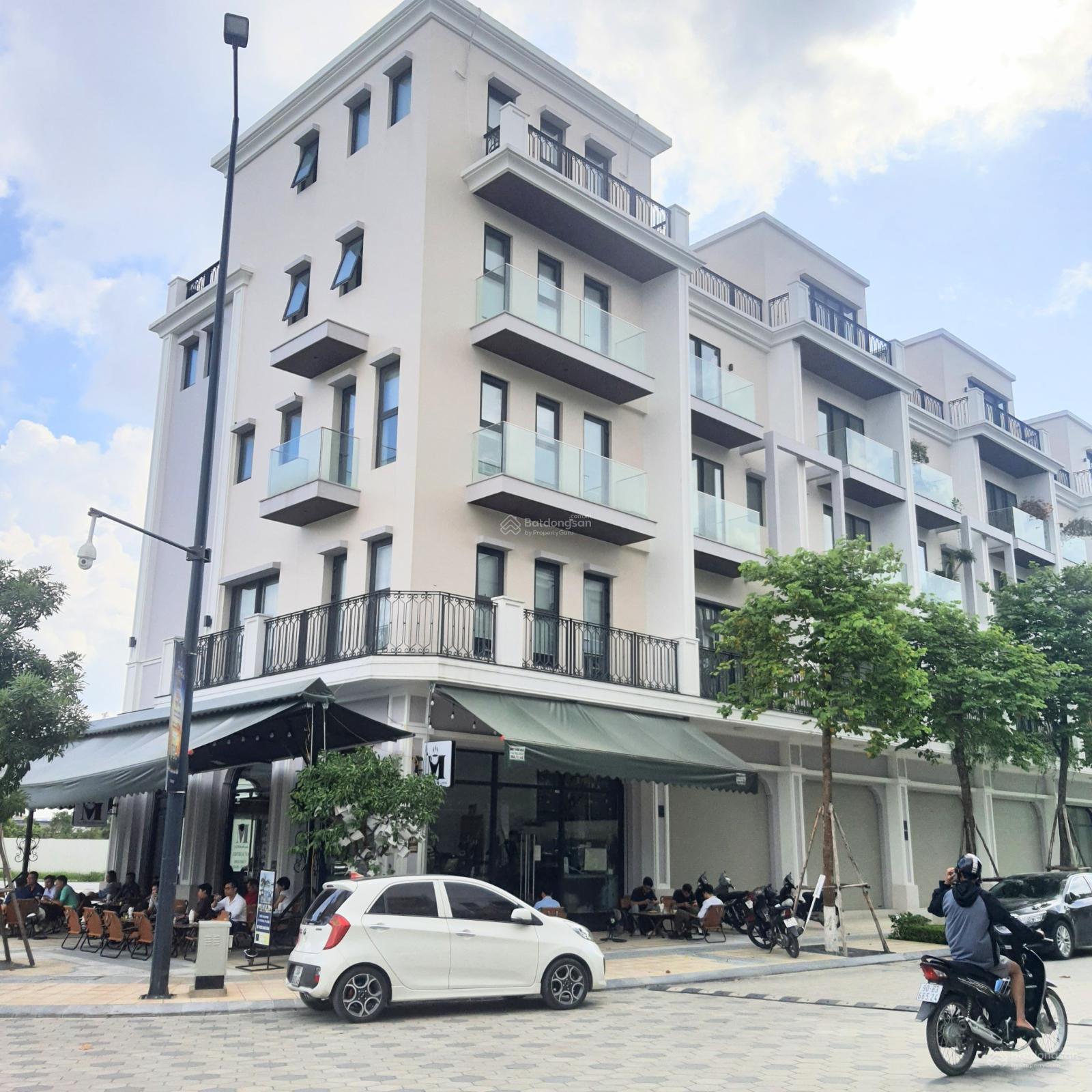 38 tỷ, Căn góc VIP, mặt đường đôi 30m. DA The Manor Central Park, DT 99m2*5 tầng, MT 6.6m