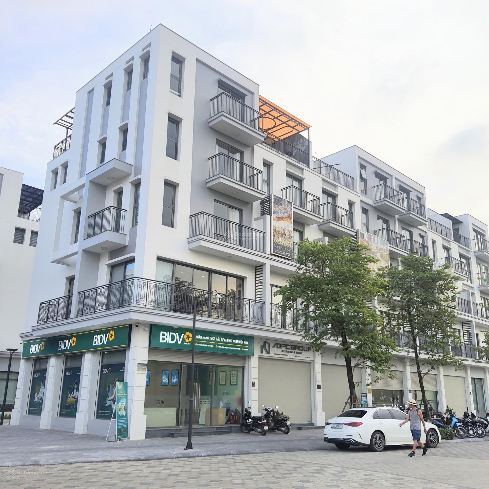 38 tỷ, Căn góc VIP, mặt đường đôi 30m. DA The Manor Central Park, DT 99m2*5 tầng, MT 6.6m
