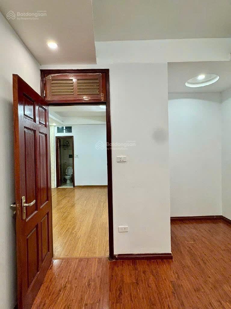 CC cho thuê CHCC Trung Hoà Nhân Chính, Hoàng Đạo Thúy, 80m2 2PN 12tr và 135m2 3PN 15tr , ở ngay,