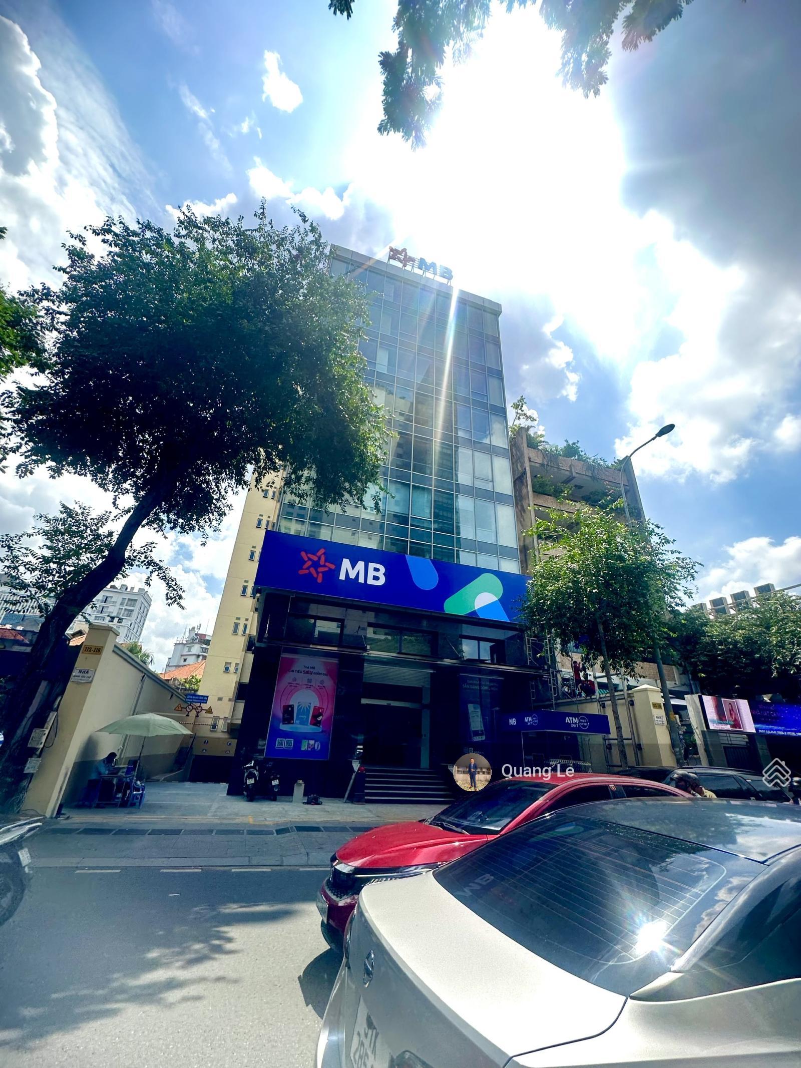 Tòa nhà vip 1 đời chủ ngay Võ Văn Ngân, TP Thủ Đức.DT: 14x30m. Hầm 7 tầng. HĐT 250 triệu. Giá 69 tỷ