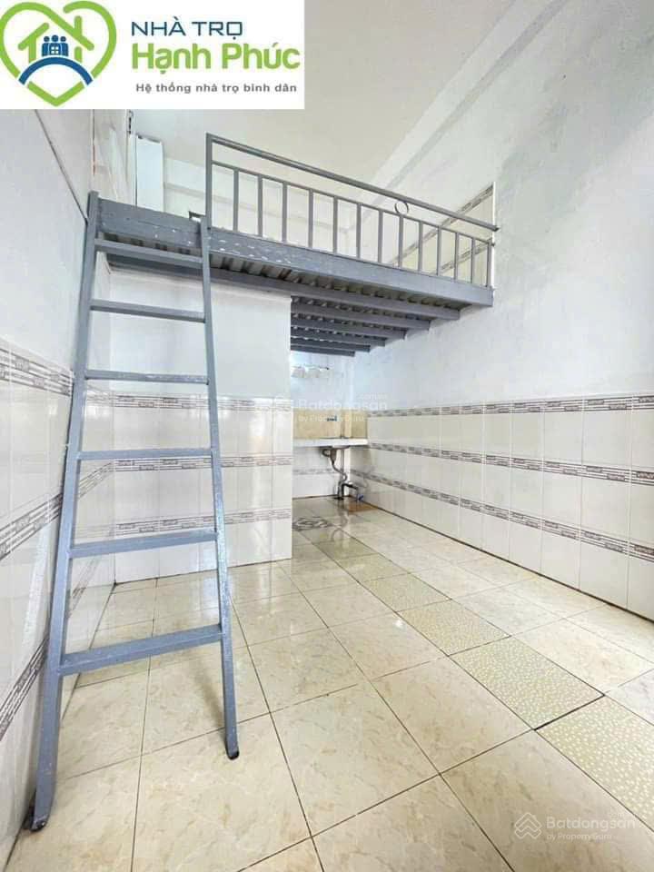 Phòng trọ cao cấp, gác cao ngay đường Đình Phòng Phú gần Cao Đẳng Công Thương Quận 9