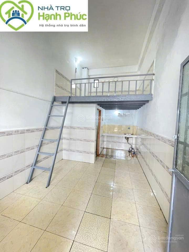 Phòng trọ cao cấp, gác cao ngay đường Đình Phòng Phú gần Cao Đẳng Công Thương Quận 9