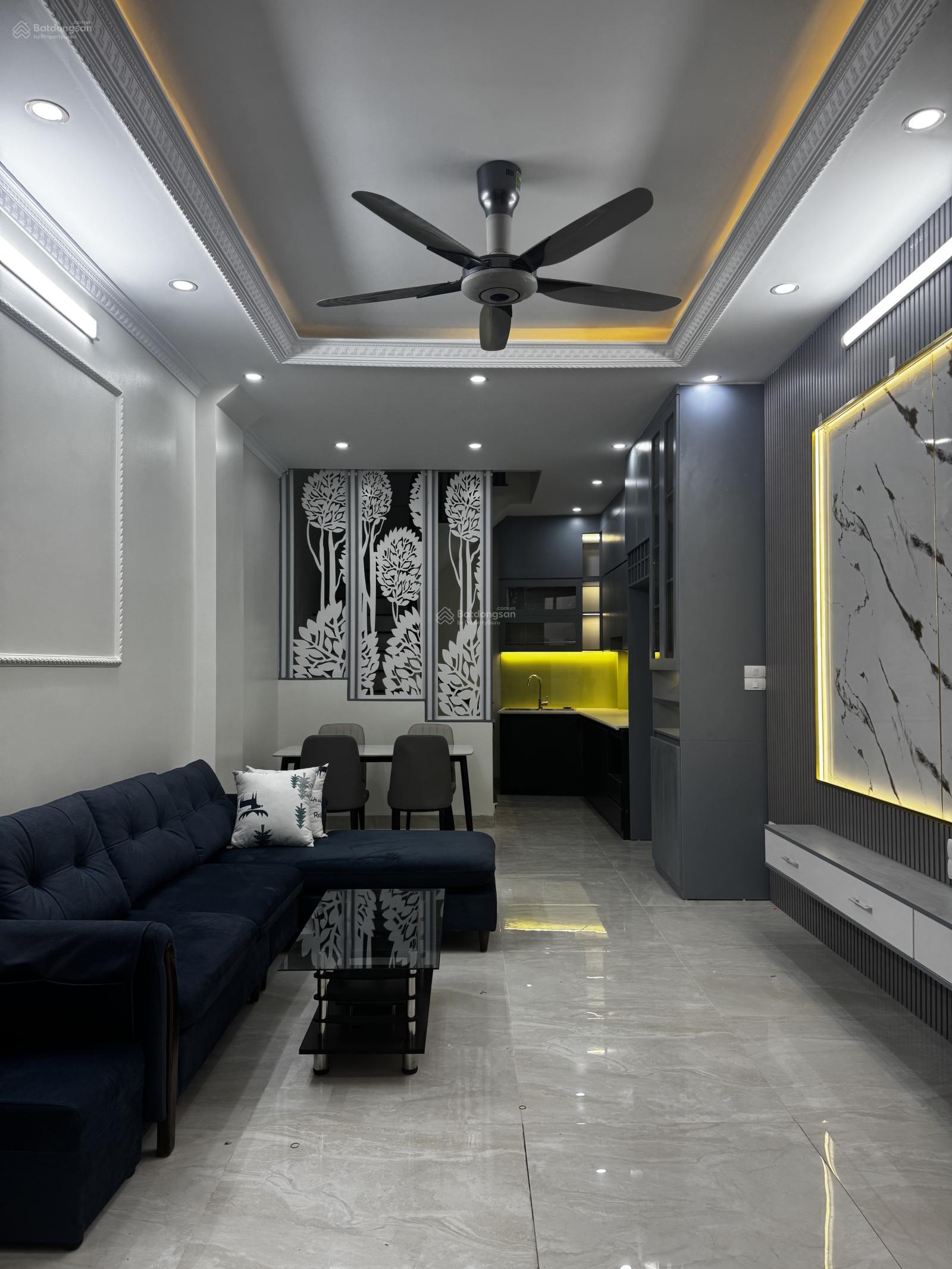 Cần bán nhà mới tổ 5 Vĩnh Hưng, Hoàng Mai, Hà Nội 33m2*5 tầng 6,2 tỷ có thương lượng 0986 592 ***