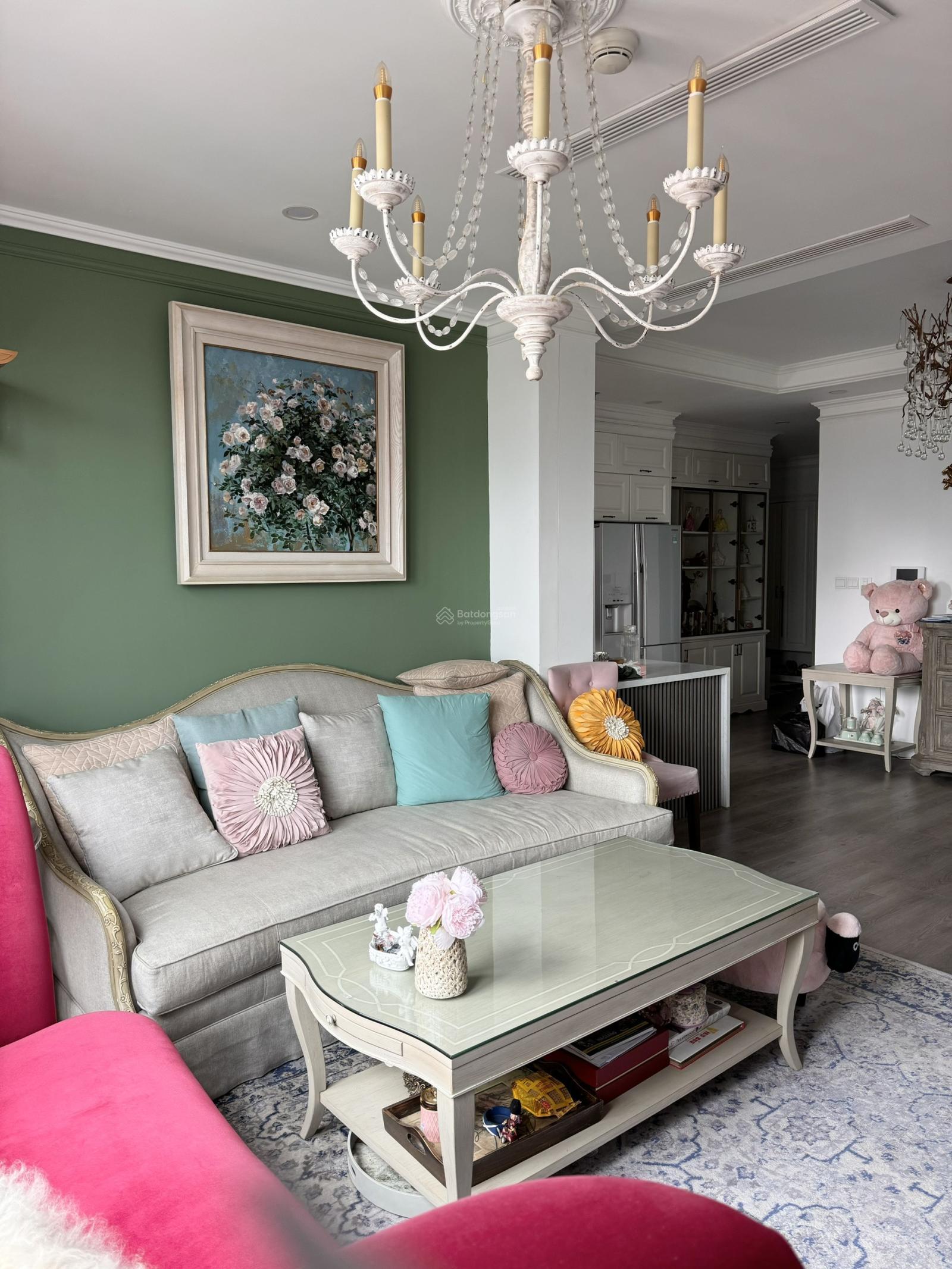 Cho thuê căn 3PN 140m tầng cao thoáng - view đẹp, CC Green Diamond 93 LH, giá 2xtr. LH: 0931 318 ***