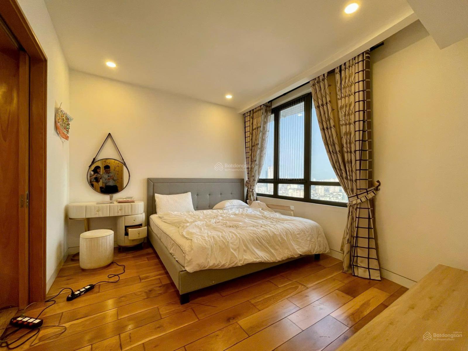 Bán gấp căn góc IPH Xuân Thủy, diện tích 193m2, 4 phòng ngủ giá 17.5 tỷ Bán gấp căn góc IPH Xuân Thủy, diện tích 193m2, 4 phòng ngủ giá 17.5 tỷ