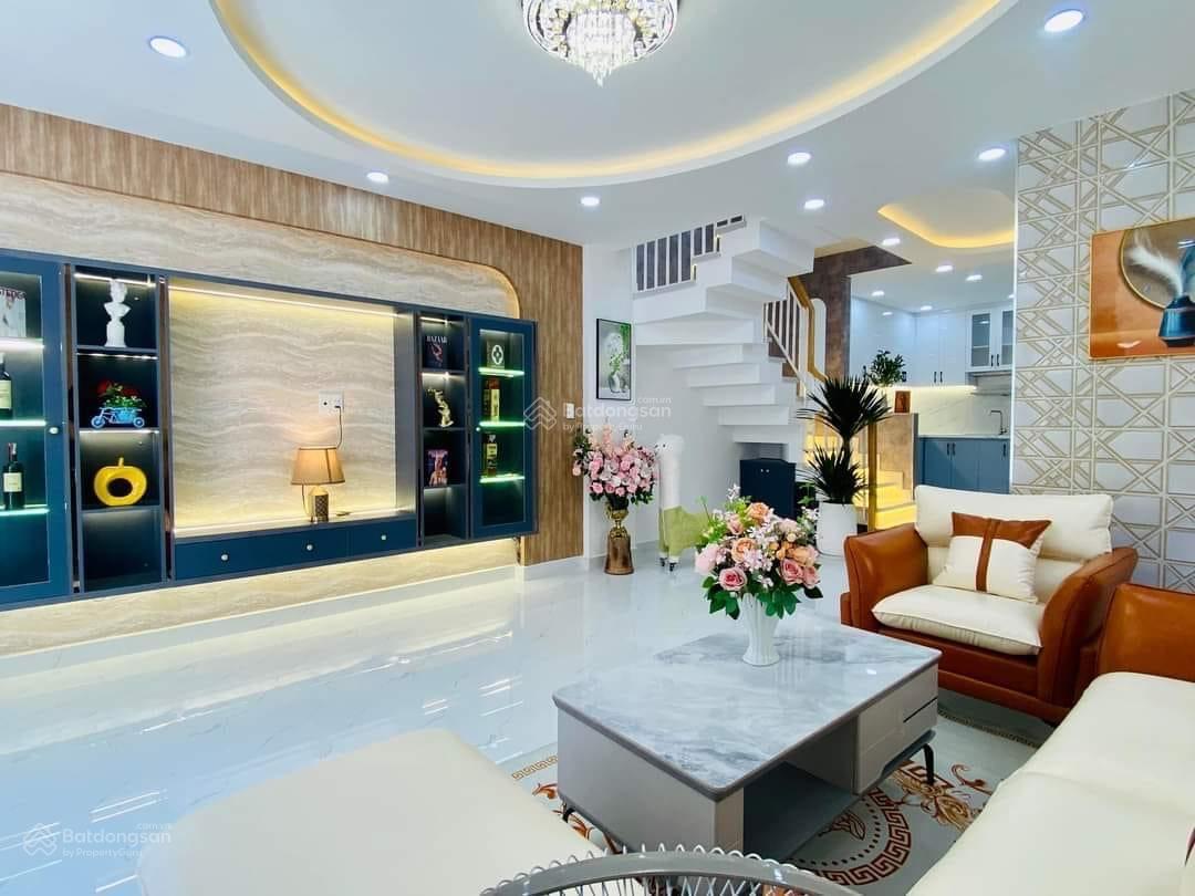 **Bán nhà khu K300 Tân Bình, hẻm Hoàng Hoa Thám, phường 12 (4,3*13m) 4 tầng chỉ 8,2 tỷ