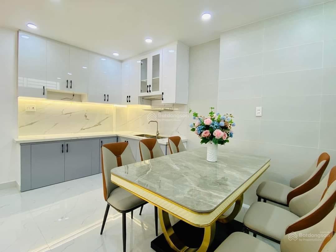 **Bán nhà khu K300 Tân Bình, hẻm Hoàng Hoa Thám, phường 12 (4,3*13m) 4 tầng chỉ 8,2 tỷ