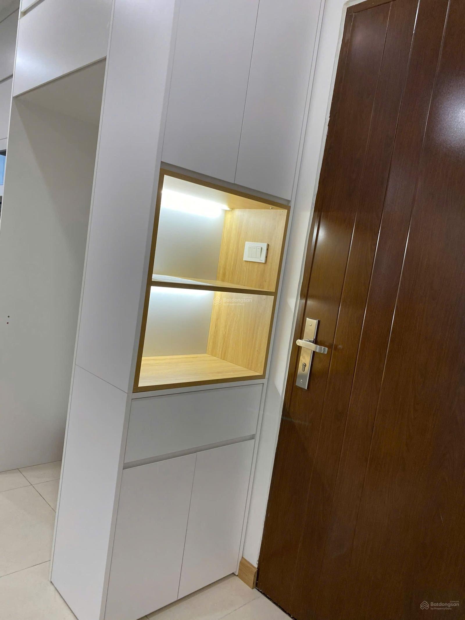 HIẾM, Bán gấp căn Thương mại 3 ngủ , 70m2 Ecohome 3, nội thất đầy đủ, tầng đẹp