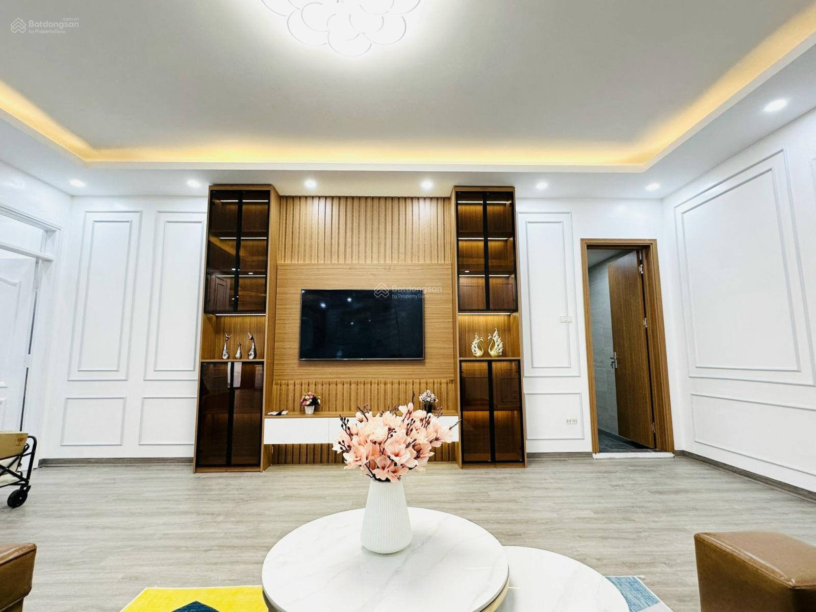 Giảm giá mạnh căn hộ chung cư 130m2 tòa nhà 34T Hoàng Đạo Thúy, Hà Nội - Liên Hệ- 0888 346 ***