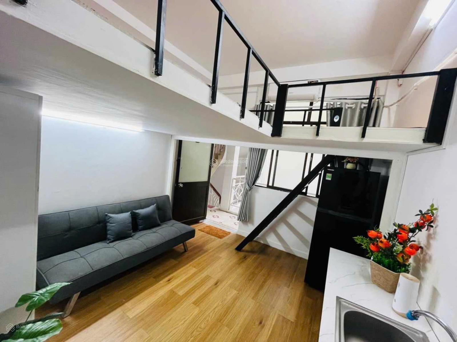 Phòng trọ 3/61 Thành Thái, P. 14, Q. 10, 25 m2, có gác, đầy đủ nội thất, giá 5.4 triệu/ tháng