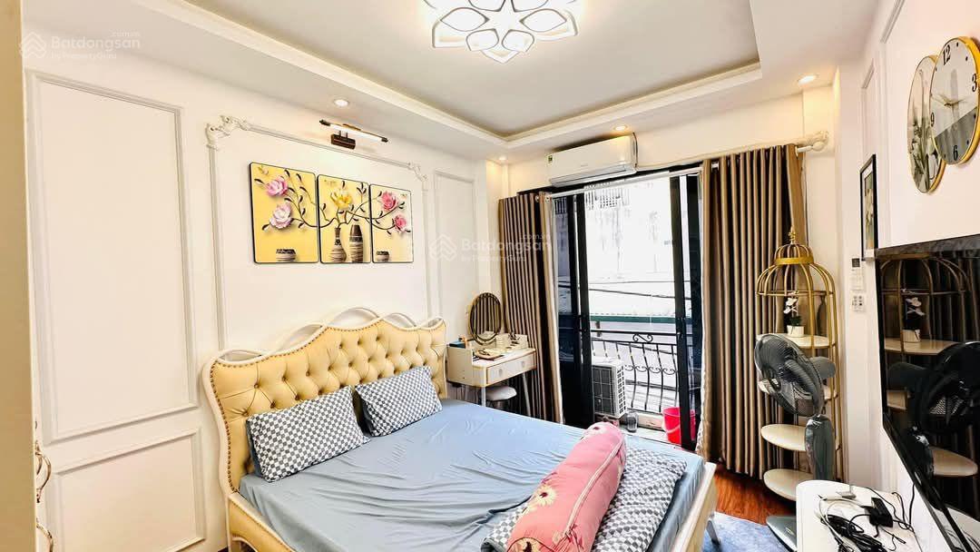 Hàng đẹp! Văn Cao, ngõ 3 gác tránh, 25m ra phố, thoáng, thông tứ tung, 40m2*5T