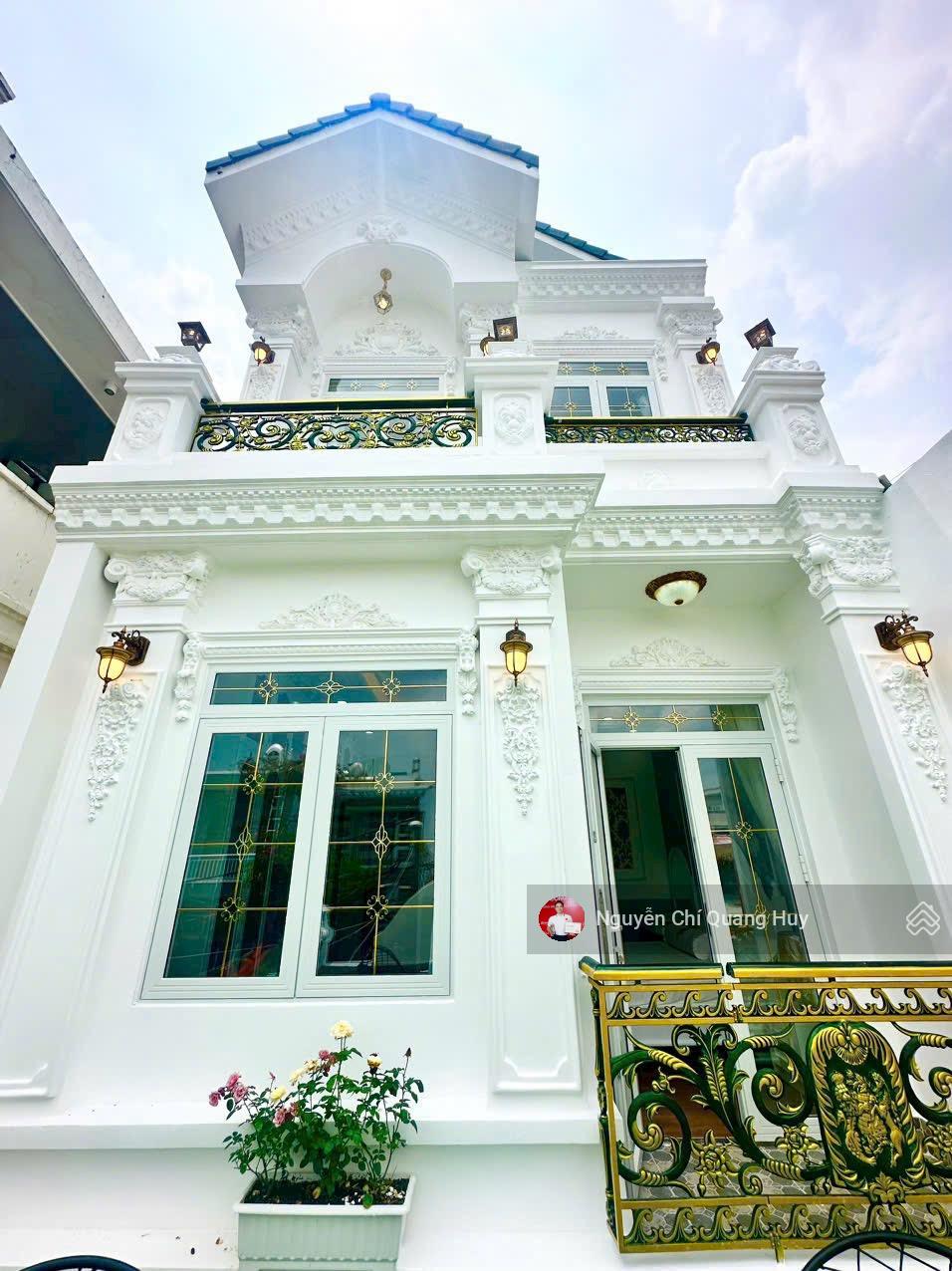 Nhà phố tân cổ điển mặt tiền hẻm xe hơi 8m 28 Đào Tông Nguyên Nhà Bè - 5m x 19m gara xe giá 8,38 tỷ