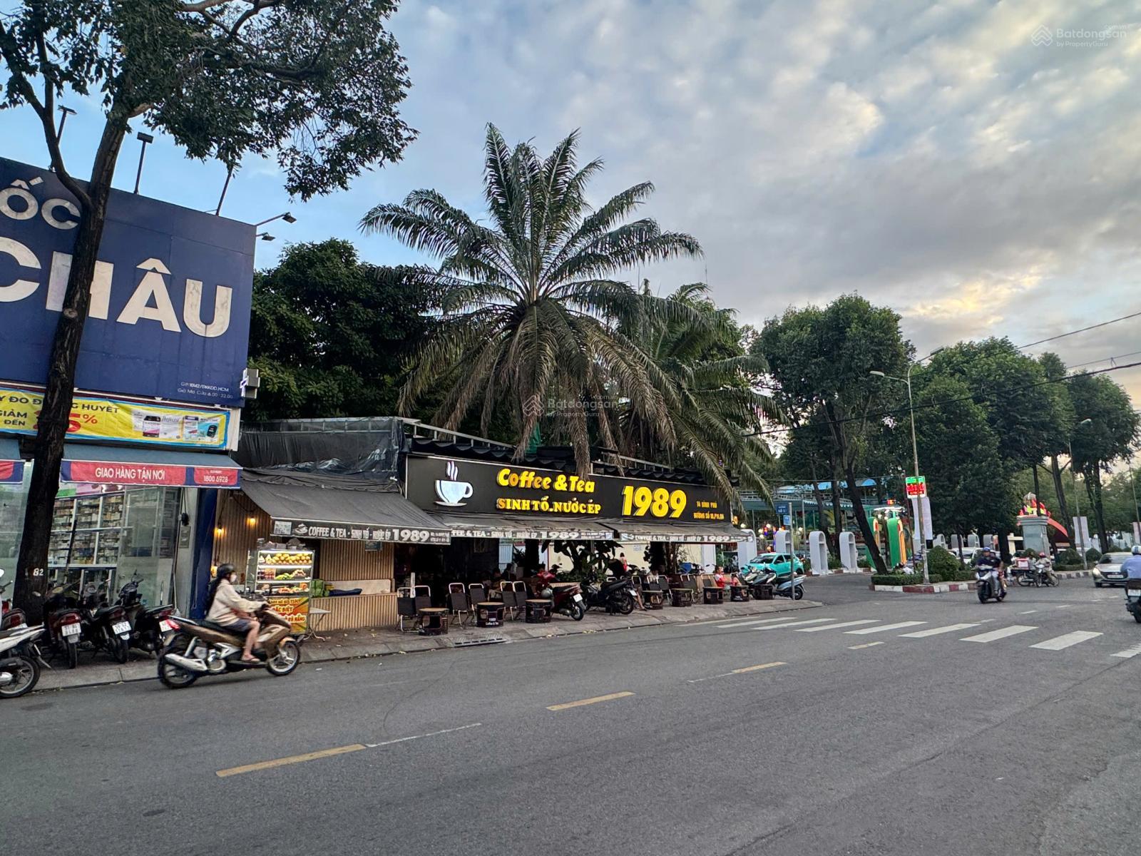 Góc 2MT - Bình Phú & đường Số 10 Quận 6 DT: 25m x 30m - 672m2 - giá: 105 tỷ