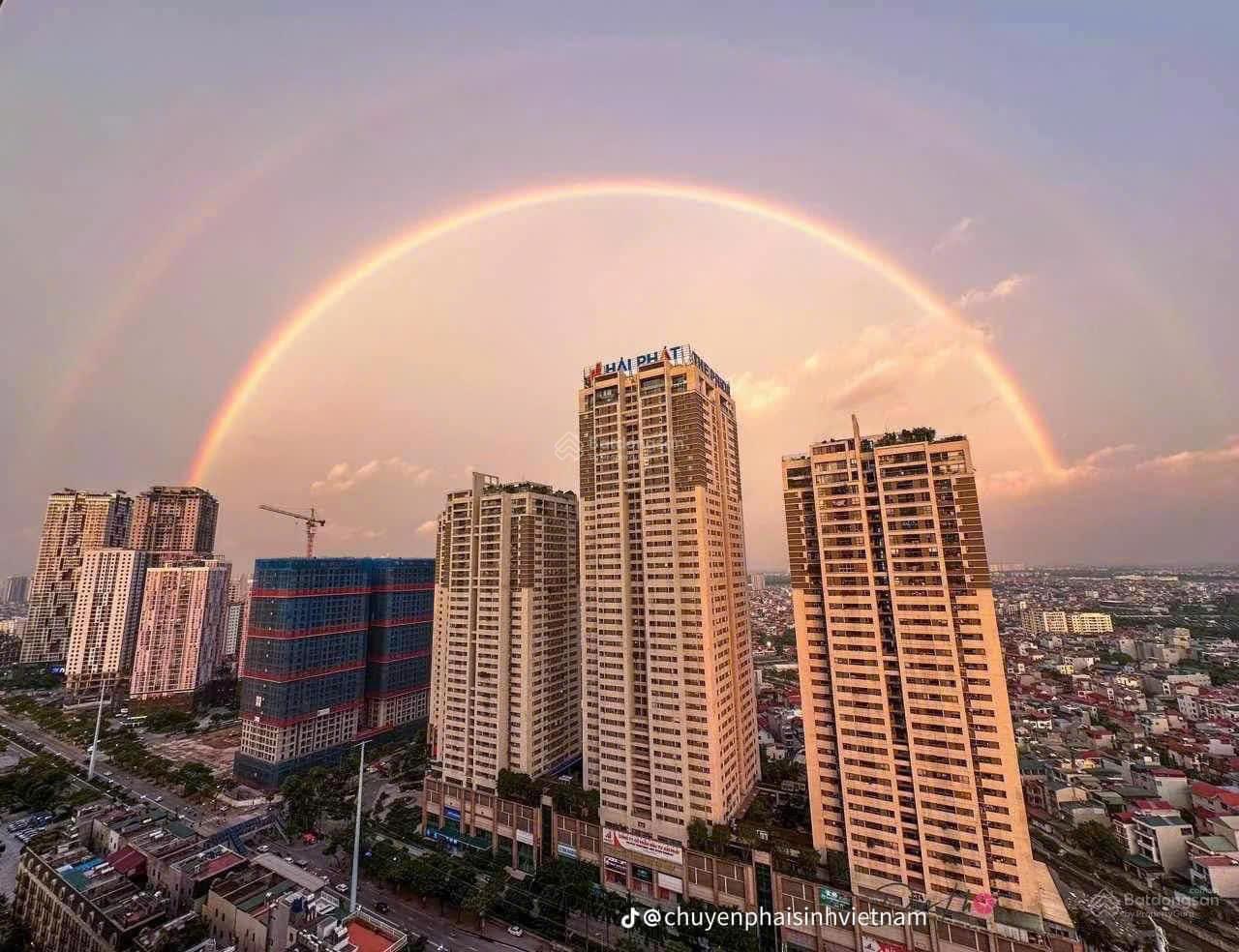 Chính chủ mua nhà liền kề nên cần bán căn 102m2 3PN 3VS tòa CT2 tầng trung full đồ giá 6.860tr Chính chủ mua nhà liền kề nên cần bán căn 102m2 3PN 3VS tòa CT2 tầng trung full đồ giá 6.860tr