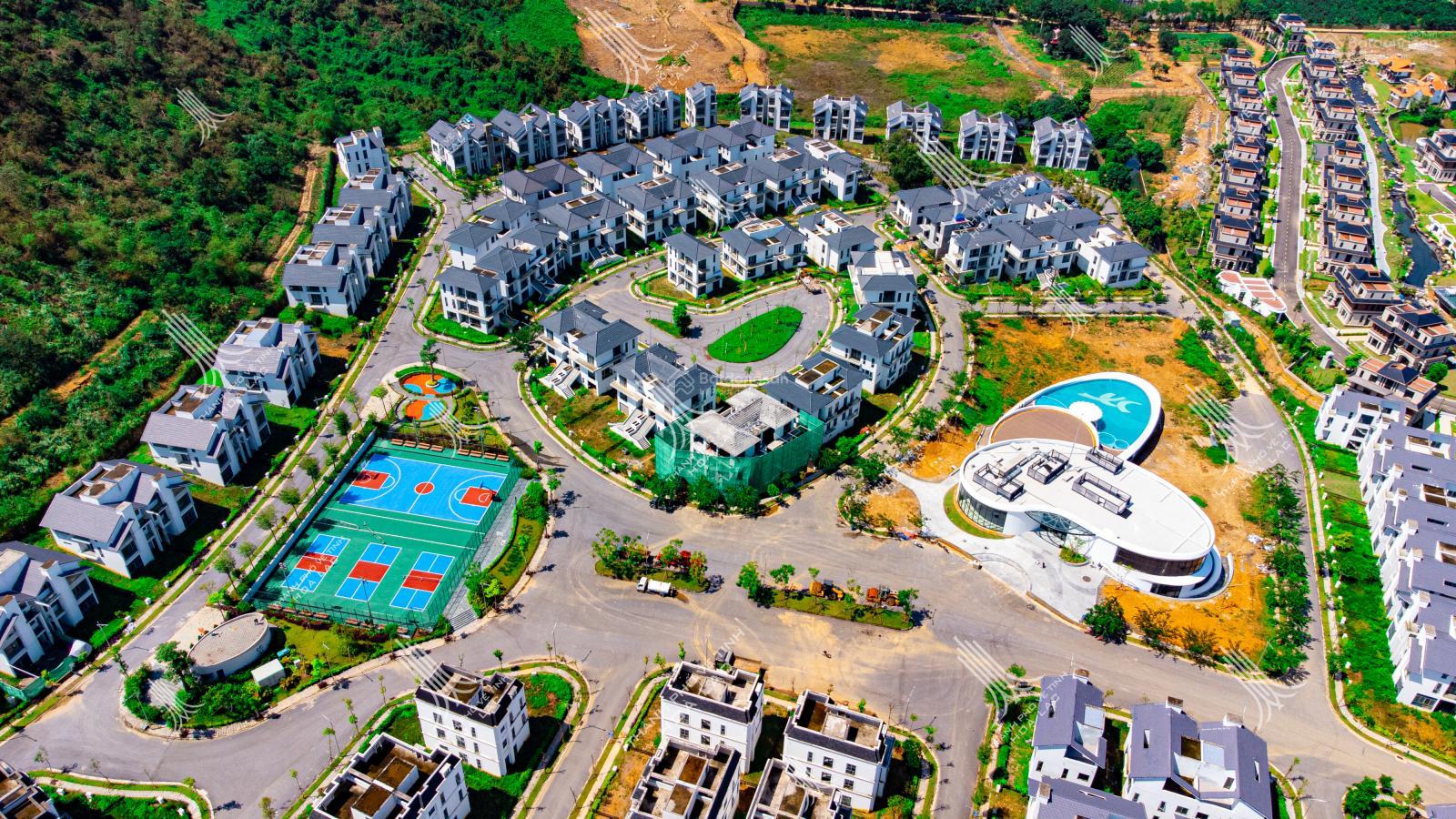 Biệt thự mẫu Sakura nhật bản 02 mặt thoáng view trực diện cụm sân thể thao | vị trí đẹp - giá tốt