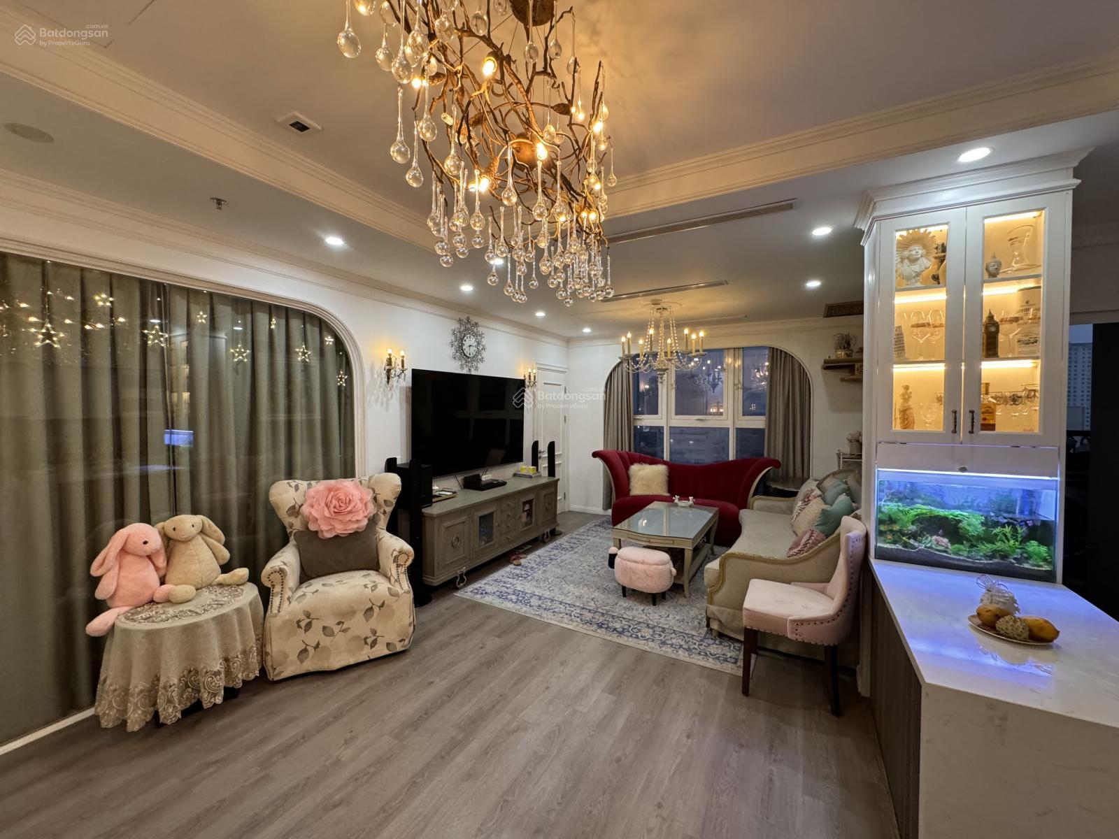 Cho thuê các căn hộ 3 phòng ngủ tại King Palace giá 19 tr/th, vào ngay, LH: 0911 400 ***