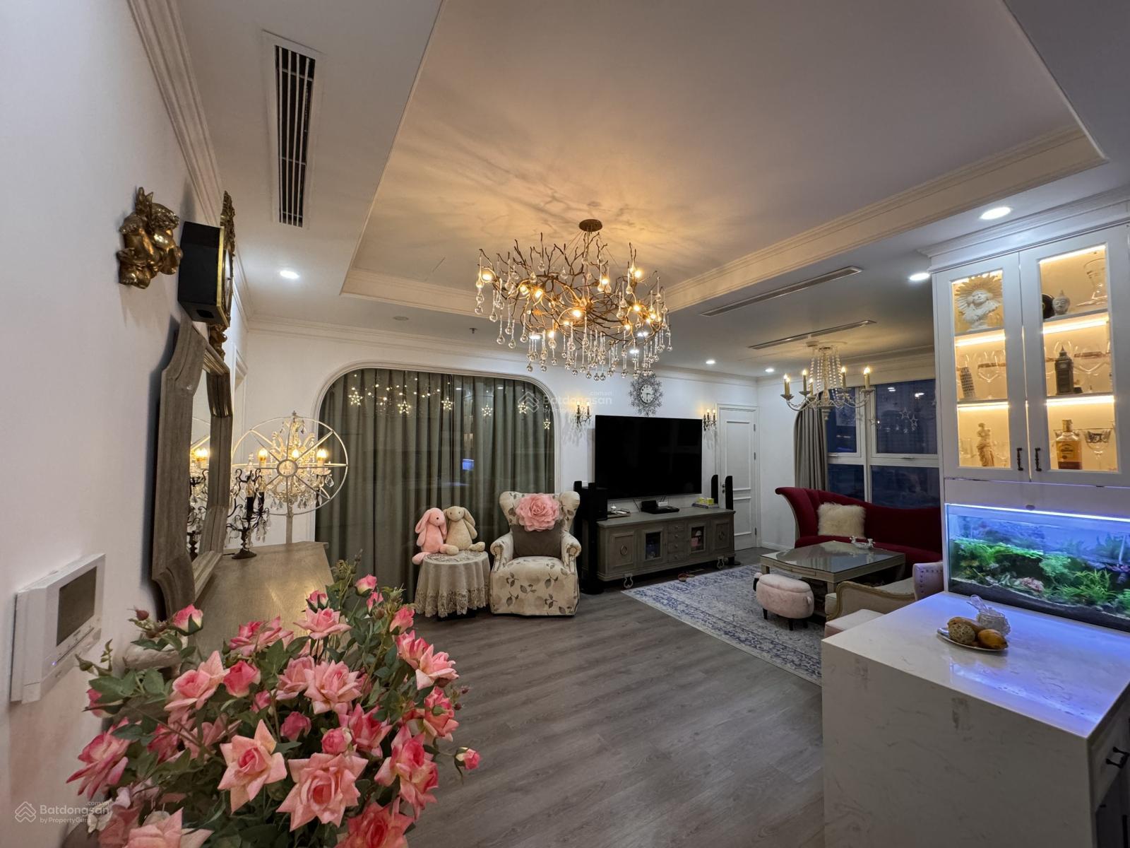 Cho thuê các căn hộ 3 phòng ngủ tại King Palace giá 19 tr/th, vào ngay, LH: 0911 400 ***