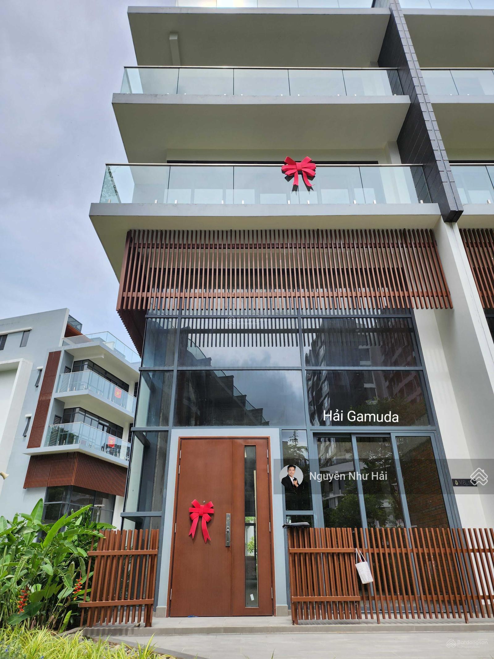 Bán căn góc The Glen Celadon City 575m2 - 3 MT, view công viên - Giá rẻ 1' TT. Giá 29.5 tỷ (TL) Bán căn góc The Glen Celadon City 575m2 - 3 MT, view công viên - Giá rẻ 1' TT. Giá 29.5 tỷ (TL)