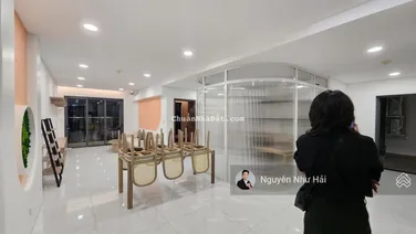 Cho thuê Diamond Brilliant Celadon City 130m2/3PN/2WC Full nội thất. New 100% giá 20tr - Ở liền