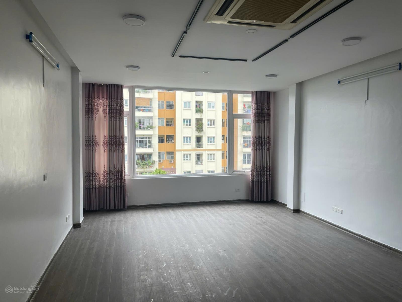 Bán nhà mặt phố Nguyễn Hoàng - vỉa hè - ôtô dừng đỗ - kinh doanh bạt ngàn - 76m - 7T-4.7m MT - 4xtỷ