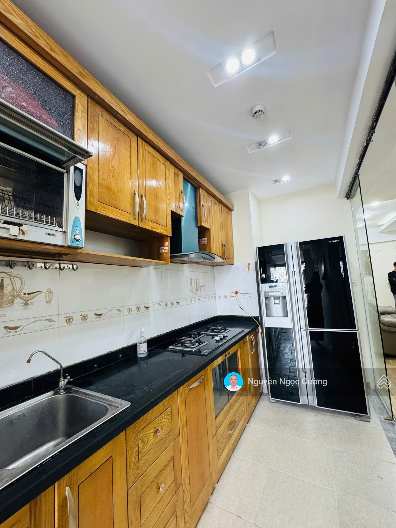 Bán gấp CC 2PN 2WC tại chung cư Viện 103, 82m2, 5.2tỷ, nhà full nội thất, LH e Hương 0973 705 ***