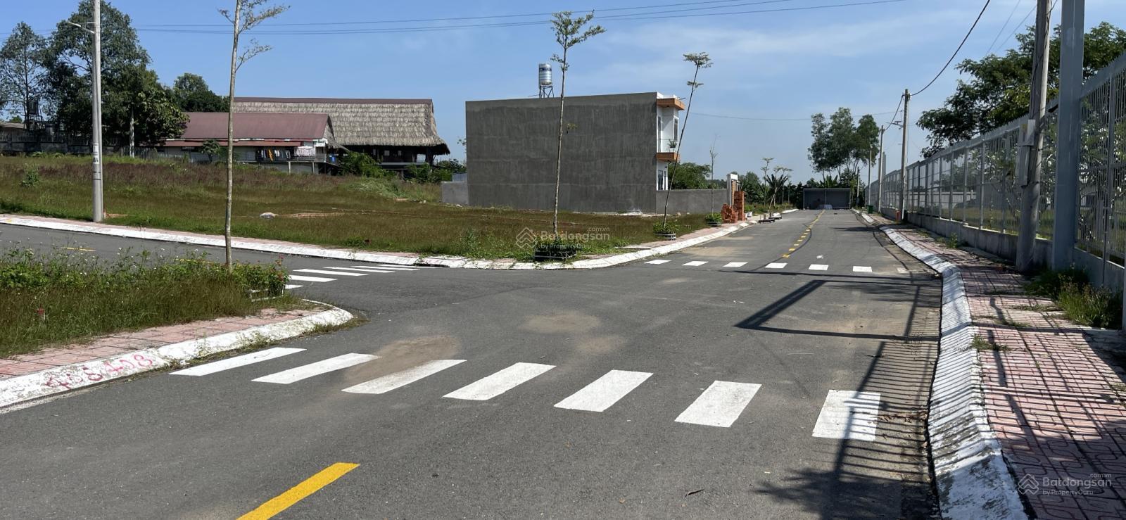 Giá rẻ quá nè, đất full thổ cư sát bên QL51 P An Hòa TP Biên Hòa sổ sẵn sang tên Giá rẻ quá nè, đất full thổ cư sát bên QL51 P An Hòa TP Biên Hòa sổ sẵn sang tên