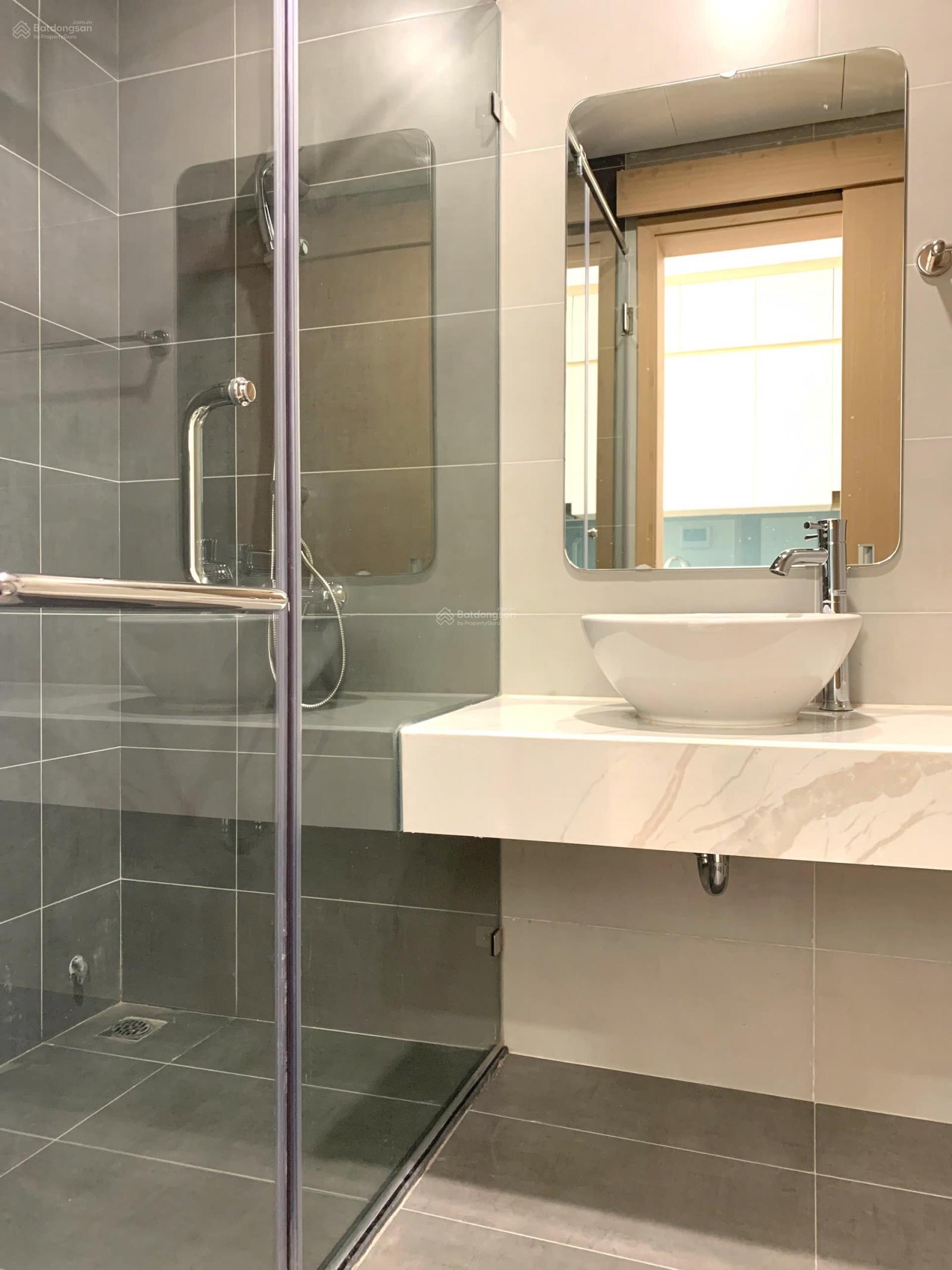 Hot: Chính chủ cho thuê căn studio Trinity, 40m2, cơ bản, 9tr/th. LH: 0899 511 ***