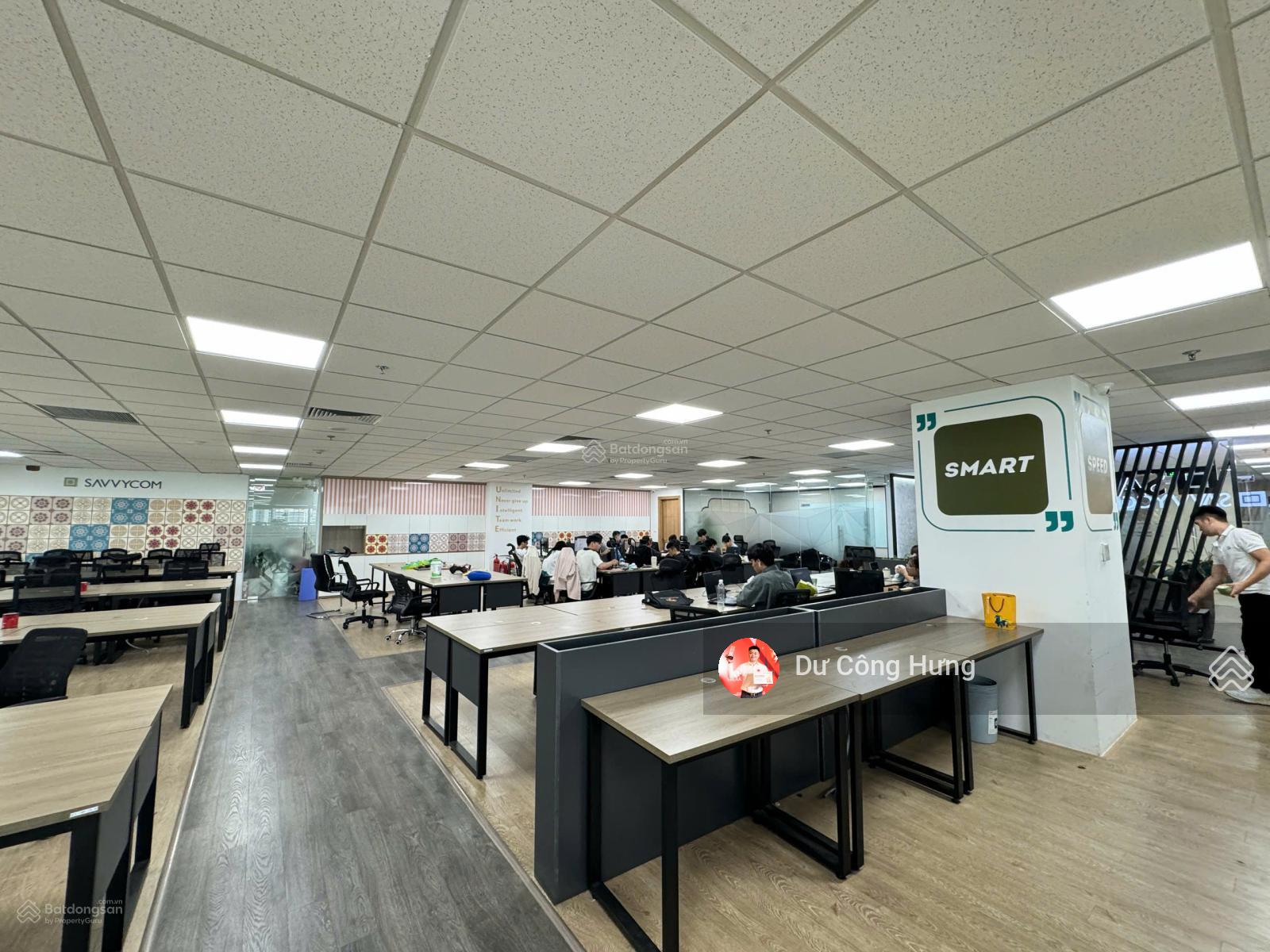 CĐT cho thuê văn phòng tại tòa Golden Palace Mễ Trì sẵn nội thất, diện tích: 60m~2000m2 giá 200k/m2