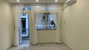 Bán gấp nhà đẹp Đặng Thùy Trâm, Bình Thạnh, 3 tầng, 4 PN, đi bộ 200m tới trường ĐH Văn Lang CS3