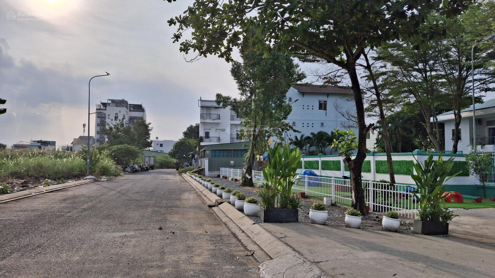 Bán nhà phố Thái Sơn - Nhà Bè đang có hợp đồng thuê 30tr/ tháng