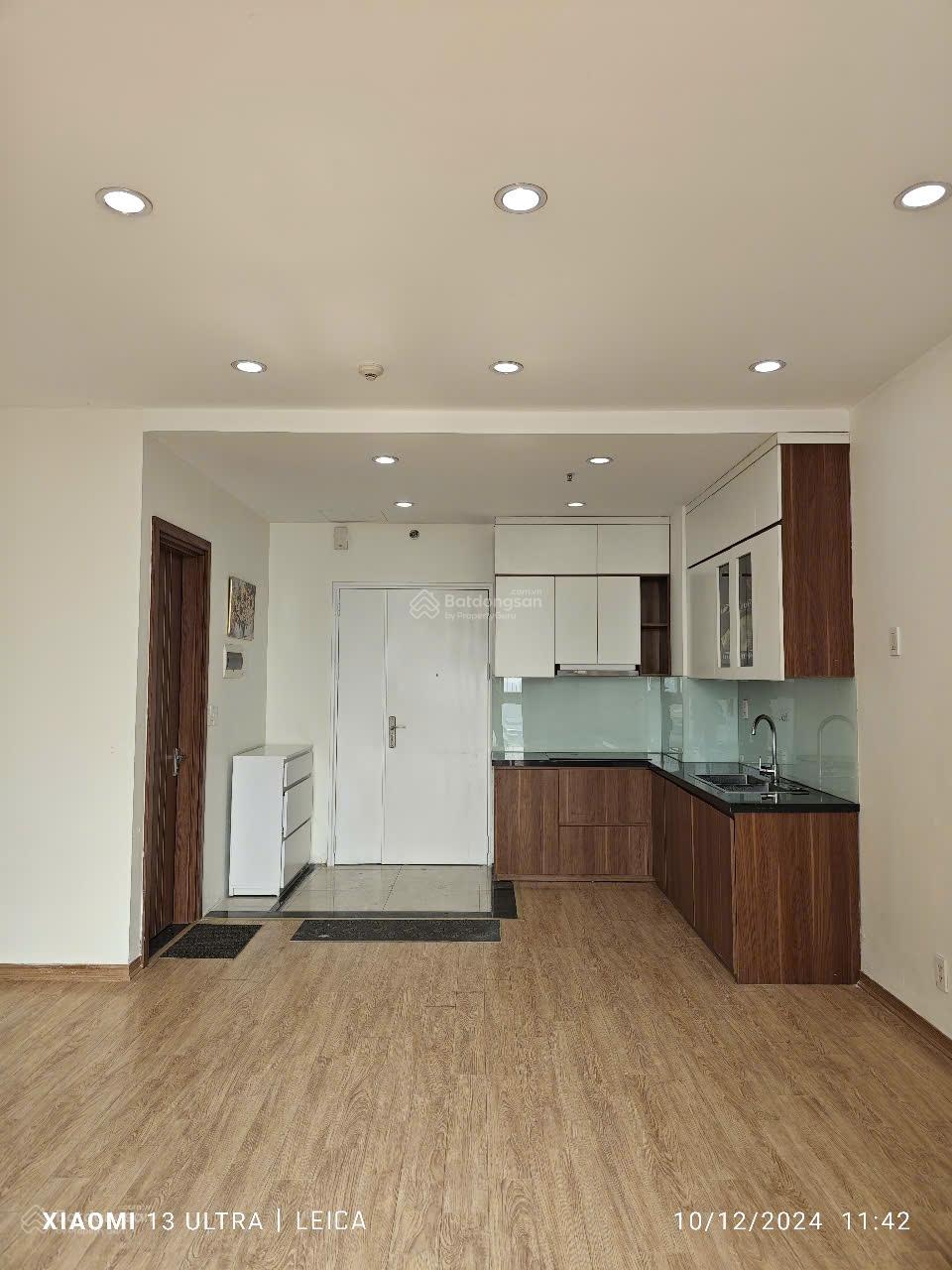 Gia đình cần bán gấp căn hộ Usilk City, DT 79m2, gồm 2PN, căn hộ full đồ mới đẹp, giá 4.55 tỷ