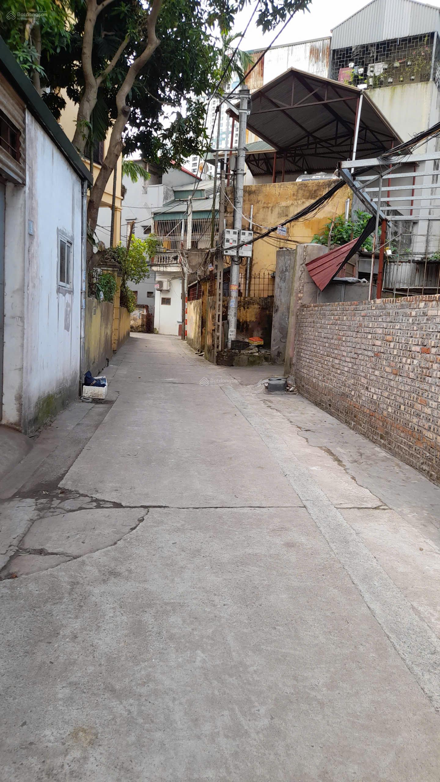 Bán nhà rẻ nhất Ngọc Thụy, Long Biên. Gần phố cổ, vị trí đẹp, giá tốt, 33m2, cấp 4, giá chỉ 3.6 tỷ