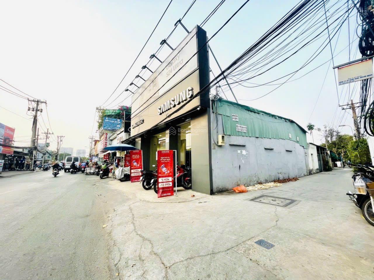 Bán mặt tiền đường Nguyễn Thị Định, P.Bình Trưng Tây đường dự kiến 30m. 0937 576 ***