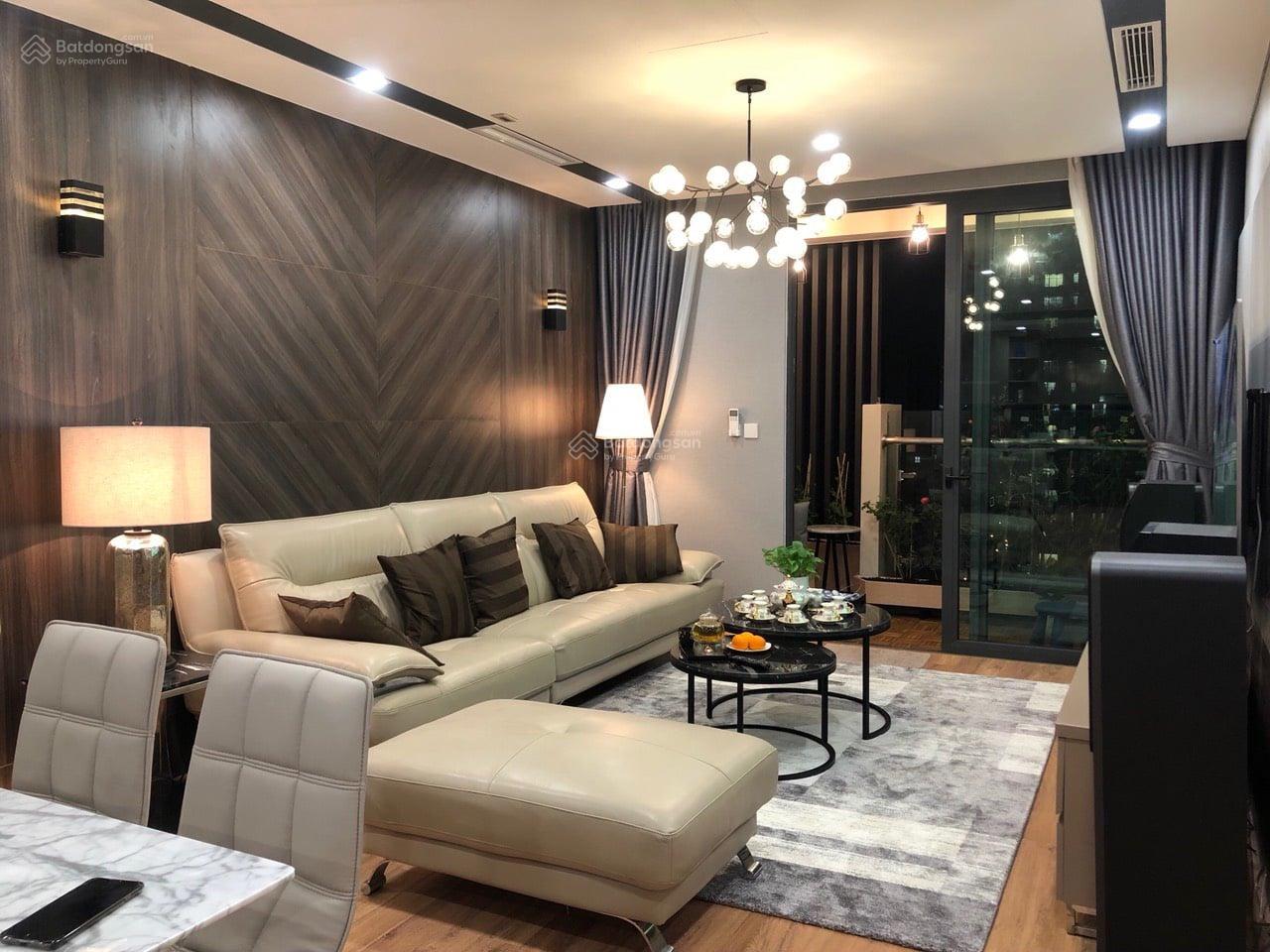 Bán căn Rose Town 2PN full nội thất hiện đại, diện tích 72m đã sẵn sổ, Giá nhỉnh 4 tỷ