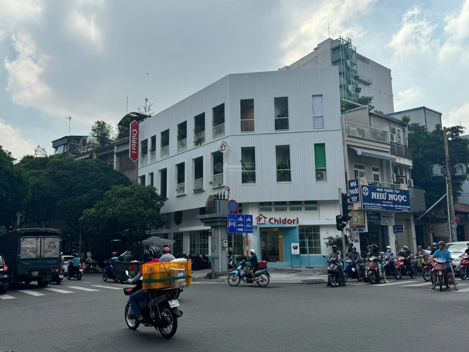 Bán siêu vị trí góc 2 MT Trần Não, Quận 2 - DT 5x20m - 2 tầng - HDT 150tr còn 3 năm - Giá 39 tỷ TL