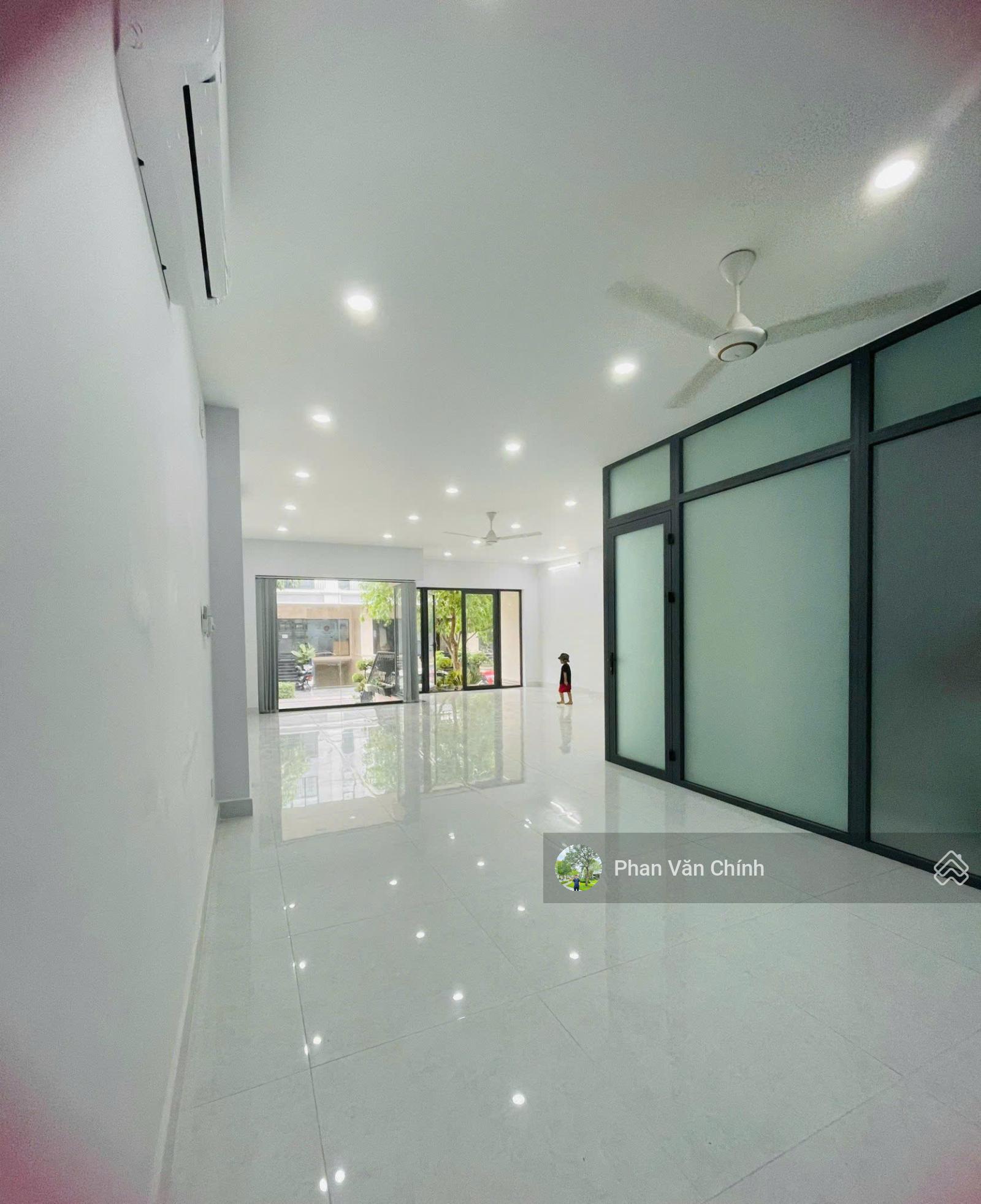 Cho thuê nguyên tầng trệt + lầu 1 (5x23), (7x20) nhà KĐT Vạn Phúc, hoàn thiện nội thất giá 20tr TL Cho thuê nguyên tầng trệt + lầu 1 (5x23), (7x20) nhà KĐT Vạn Phúc, hoàn thiện nội thất giá 20tr TL