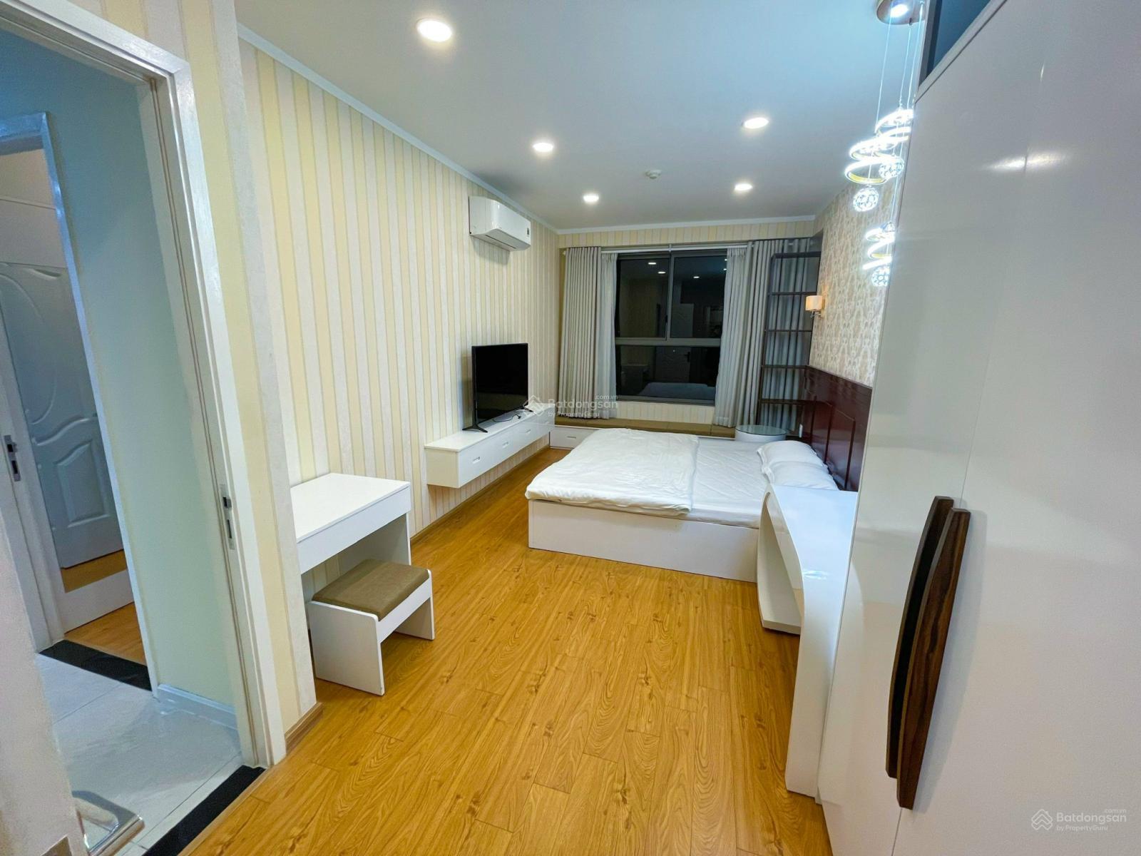 CHCC The Prince Residence, Nguyễn Văn Trỗi, 110m2 3PN full NT giá chỉ 22tr/tháng view đẹp