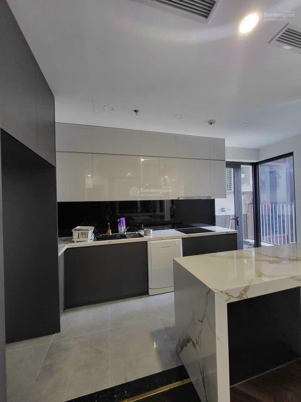 Cho thuê căn hộ BRG Diamond 108m2, 3 ngủ, 2 wc full đồ giá 25tr/th 0915 351 ***