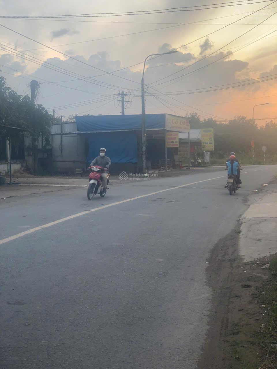 Chủ ngợp cần bán gấp lô đất giá rẻ mặt tiền đường Bưng Môn Long An đi sân bay Long Thành, Đồng Nai