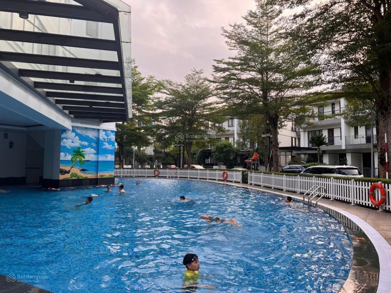 Cho thuê nhà Vinhomes Thăng Long, giá chỉ 16 triệu/tháng