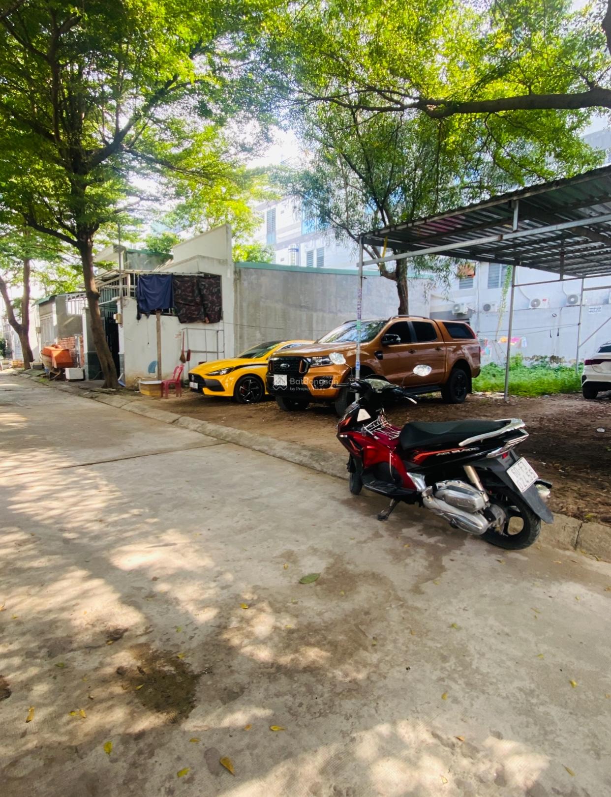 Chủ Bán Gấp lô đất 102 M2 . Ngay Trung Tâm đường số 7 Linh Trung Tp Thủ đức ... Giá 7 TỶ