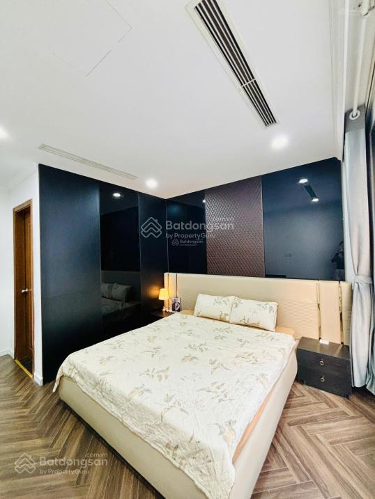 Bán gấp căn hộ chung cư 3pn Aqua Central 44 Yên Phụ giá chỉ 161tr/m2 full nội thất . LH 0933 218 ***