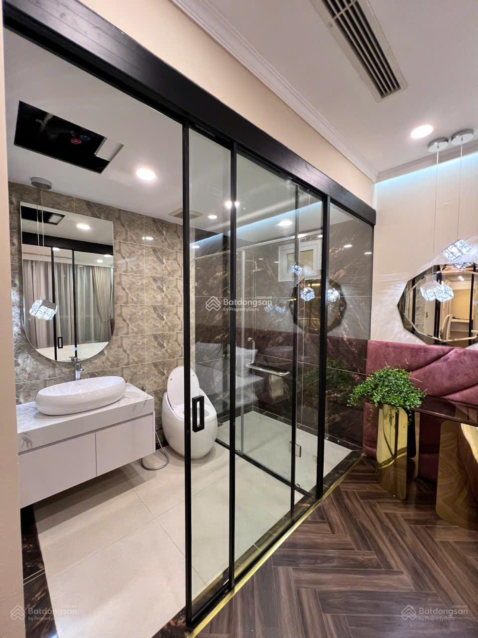 Bán gấp căn hộ chung cư 3pn Aqua Central 44 Yên Phụ giá chỉ 161tr/m2 full nội thất . LH 0933 218 ***