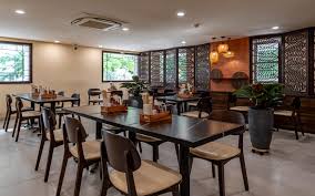 Đẹp - Cho thuê nhà mặt phố Nguyễn Văn Tuyết DT 60m2x5T, MT 6m tuyến phố KD sầm uất bất kể ngày đêm