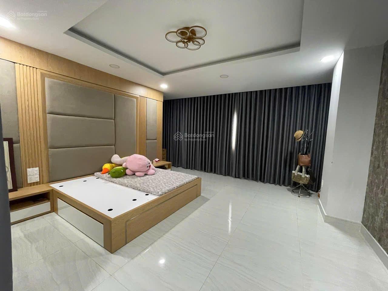 Nhà HXH 58 Nguyễn Minh Hoàng, phường 12, quận Tân Binh