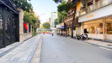 SIÊU HIẾM!!! TÒA NHÀ VĂN PHÒNG MẶT PHỐ VIP HOÀN KIẾM. 11 TẦNG SIÊU ĐỈNH. DÒNG TIỀN KHỦNG