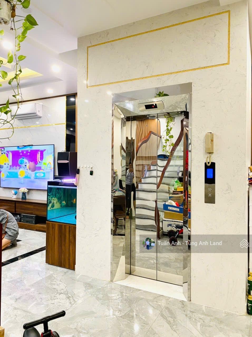 Bán nhà 119m2 trung tâm Lê Hồng Phong biệt thự 4 tầng thang máy