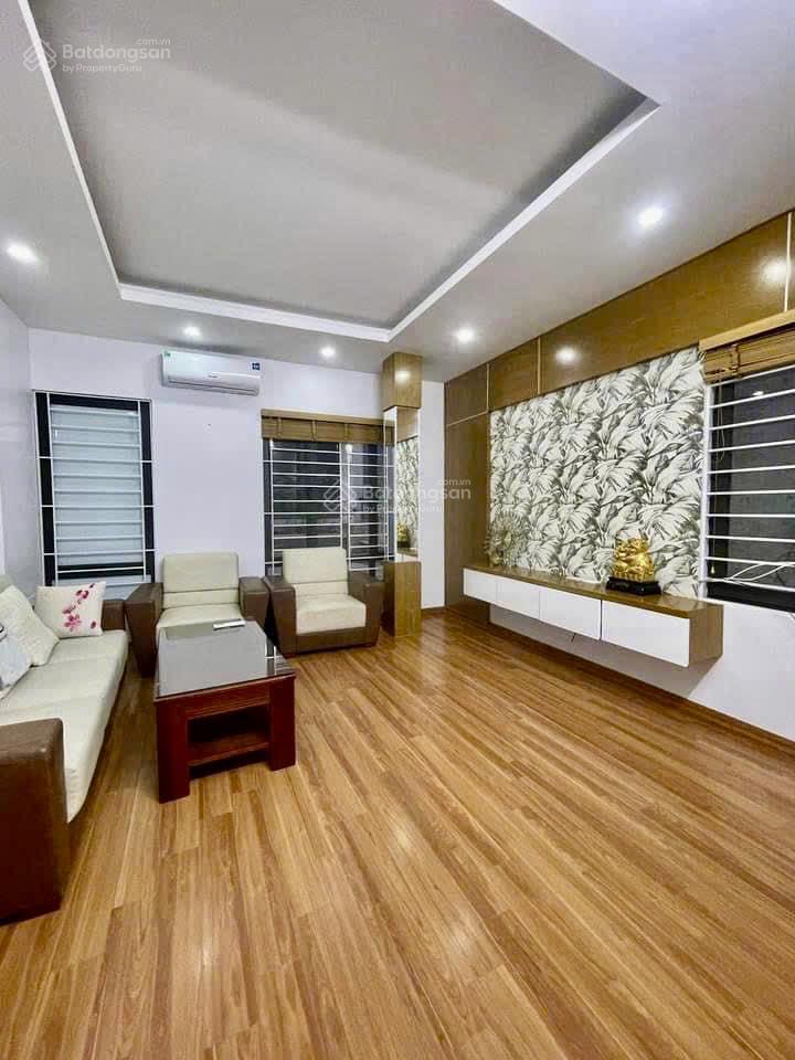 Hiếm! Nguyễn Chí Thanh - lô góc 2 thoáng, phân lô vuông vắn, ngõ to thông, dân xây 5 tầng, full NT