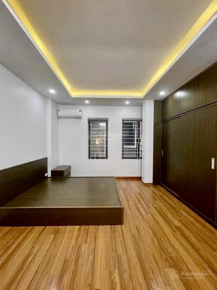 Hiếm! Nguyễn Chí Thanh - lô góc 2 thoáng, phân lô vuông vắn, ngõ to thông, dân xây 5 tầng, full NT