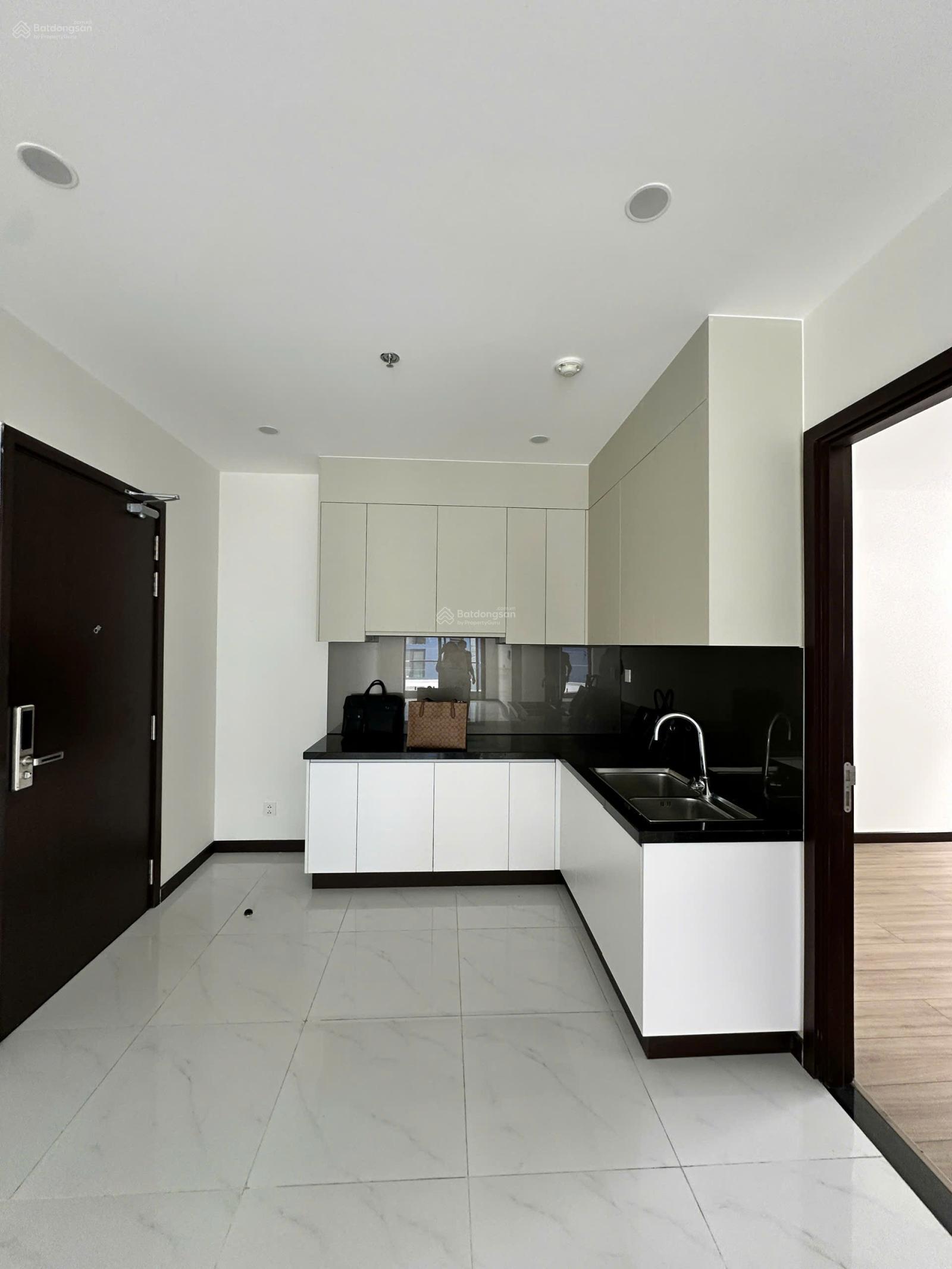 Bán căn hộ đẹp tại C-SkyView giá chỉ 2 tỷ 150 triệu, diện tích 80m2-2PN, 2WC, pháp lý đầy đủ!